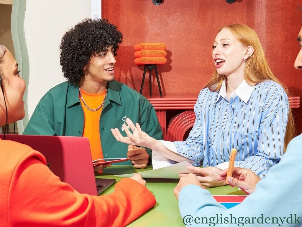 Speaking Club Nedir? Yetişkinler İçin Konuşma Kulübünün Faydaları